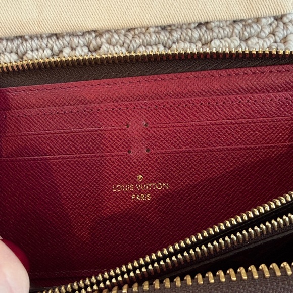 Louis Vuitton Clemence Fuchsia wallet - Picture 4 of 5